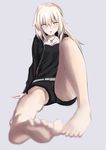  artoria_pendragon_(all) ass barefoot belt blonde_hair blurry blush breasts casual depth_of_field fate/grand_order fate/stay_night fate_(series) feet full_body highres jacket jewelry kesoshirou looking_at_viewer necklace parted_lips saber_alter shorts simple_background sitting small_breasts solo yellow_eyes 