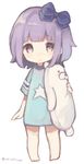  :&gt; blue_bow blue_shirt blush bow chibi eyebrows_visible_through_hair hair_bow holding holding_stuffed_animal looking_at_viewer original purple_hair red_eyes sencha_(senta_10) shirt short_hair short_sleeves smile solo stuffed_animal stuffed_toy teddy_bear twitter_username 