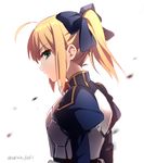  ahoge armor armored_dress artoria_pendragon_(all) blonde_hair fate/stay_night fate_(series) green_eyes hair_ribbon looking_at_viewer looking_to_the_side ponytail ribbon saber sakura_yuki_(clochette) solo twitter_username upper_body 