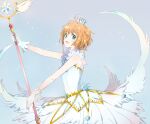  1girl bare_shoulders brown_hair cardcaptor_sakura crown dress gloves green_eyes highres holding holding_wand kinomoto_sakura looking_at_viewer open_mouth rii2a77ru short_hair smile solo upper_body wand white_dress white_gloves 