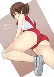  absurdres ass breasts brown_eyes brown_hair girls_und_panzer gym_shorts highres irukatto kawanishi_shinobu looking_back shorts simple_background small_breasts solo sportswear thighs volleyball_uniform 