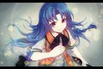  bangs blue_hair blurry bokeh braid closed_mouth commentary_request depth_of_field eyebrows_visible_through_hair hand_up heiwari_kanade highres letterboxed long_hair looking_at_viewer ore_ga_ikiru_imi parted_bangs parted_lips pink_eyes rainbow shirt short_sleeves smile solo vest 