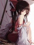  black_hair bow brown_hair detached_sleeves gohei hair_bow hair_tubes hakurei_reimu highres indoors long_hair looking_at_viewer ponytail red_bow red_eyes red_skirt red_string revision ribbon-trimmed_sleeves ribbon_trim sarashi shide sitting skirt sliding_doors solo string tatami touhou toyosaki_shu very_long_hair vest 