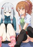  :&lt; aqua_eyes bed black_legwear blue_eyes collarbone eromanga_sensei grey_hair izumi_sagiri jacket jinno_megumi jpeg_artifacts kaisen_chuui long_hair long_sleeves looking_at_another multiple_girls open_mouth orange_eyes orange_hair panties pantyshot pantyshot_(sitting) ponytail scrunchie short_sleeves sidelocks silver_hair sitting skirt striped striped_panties tablet thighhighs underwear white_panties 