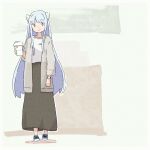  1girl alternate_costume black_skirt blue_eyes blue_hair blue_shoes blunt_bangs cardigan casual closed_mouth commentary cup disposable_cup full_body grey_cardigan highres holding holding_cup indie_virtual_youtuber long_hair long_skirt long_sleeves looking_at_viewer shirt shoes skirt solo somunia standing virtual_youtuber white_shirt yamama_(yama_unt) 