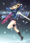  absurdres ahoge arms_up artoria_pendragon_(all) bangs baseball_cap black_background black_footwear black_hat black_shorts blonde_hair blue_eyes blue_jacket blue_scarf boots closed_mouth commentary_request cross-laced_footwear diffraction_spikes dual_wielding eyebrows_visible_through_hair fate/grand_order fate_(series) full_body glowing glowing_floor glowing_sword glowing_weapon hair_between_eyes hat highres himitsucalibur holding jacket knee_boots lace-up_boots leg_up light_particles long_hair long_sleeves looking_at_viewer mysterious_heroine_x ponytail scarf serious shorts sidelocks solo standing standing_on_one_leg taro_(ultrataro) track_jacket weapon 