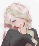  artist_self-insert biting black_shirt blonde_hair blue_eyes blush chinese commentary diana_cavendish finger_in_mouth hand_on_another's_face hand_under_clothes hand_under_shirt little_witch_academia long_hair looking_at_viewer maredoro multicolored_hair naughty_face open_mouth shirt simple_background smile t-shirt teeth thumb_biting translated two-tone_hair 