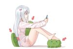  &gt;_&lt; :o bare_legs barefoot blue_eyes bow cellphone coffeiz_p commentary_request directional_arrow eromanga_sensei eyebrows_visible_through_hair from_side full_body hair_bow izumi_sagiri long_hair long_sleeves low-tied_long_hair pajamas parted_lips phone pillow pink_bow profile shirt silver_hair simple_background sitting sleeves_folded_up smartphone solo stuffed_animal stuffed_octopus stuffed_toy teardrop white_background white_pajamas white_shirt 