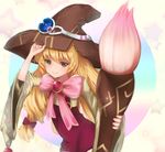  beryl_benito blonde_hair bow brooch brown_hat closed_mouth cowboy_shot dargo freckles grey_eyes hat jewelry long_hair low-tied_long_hair overalls oversized_object paintbrush pink_bow red_bow shorts smile solo star tales_of_(series) tales_of_hearts witch_hat 