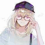  1girl bang_dream! bang_dream!_it&#039;s_mygo!!!!! baseball_cap black_hair blonde_hair closed_mouth commentary glasses hand_up hashtag-only_commentary hat highres long_hair looking_at_viewer misumi_uika purple_eyes purple_nails reiboubyou shirt simple_background smile solo upper_body white_background white_shirt 