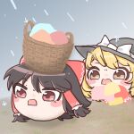  2girls basket black_hat blonde_hair blush_stickers bow braid brown_hair commentary_request frilled_bow frilled_hair_tubes frills grey_hat hair_bow hair_tubes hakurei_reimu hat hat_bow holding holding_basket holding_unworn_clothes kirisame_marisa long_hair multiple_girls open_mouth outdoors rain red_bow red_eyes side_braid single_braid smile touhou white_bow witch_hat yellow_eyes yukkuri_shiteitte_ne yukkurizmin 