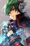  1boy aura bandage black_jacket capelet fingerless_gloves gloves green_hair grey_background hair_over_one_eye hankuri headphones high_collar jacket jacket_on_shoulders male_focus parted_lips red_eyes short_hair shun&#039;ei solo studded_gloves the_king_of_fighters the_king_of_fighters_xiv 