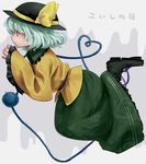  bangs black_footwear black_hat chabi_(amedama) fingers_together floral_print from_side full_body green_eyes green_hair green_skirt grey_background hat hat_ribbon komeiji_koishi long_sleeves profile ribbon shirt shoes skirt solo third_eye touhou wide_sleeves yellow_ribbon yellow_shirt 