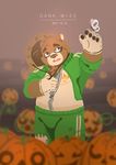  2017 anthro bear brown_fur clothed clothing eyewear food fruit fur glasses hat male mammal pumpkin slightly_chubby solo straw_hat tokyo_afterschool_summoners volos 斷翼 