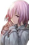  bangs closed_mouth eyebrows_visible_through_hair fate/grand_order fate_(series) hair_over_one_eye hankuri hood hood_down hoodie long_sleeves looking_at_viewer mash_kyrielight pink_hair purple_eyes short_hair simple_background smile solo upper_body white_background 