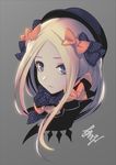  abigail_williams_(fate/grand_order) arikanrobo bangs black_bow black_hat blonde_hair blue_eyes bow commentary_request fate/grand_order fate_(series) grey_background hair_bow hat highres long_hair looking_at_viewer orange_bow parted_bangs parted_lips polka_dot polka_dot_bow portrait signature simple_background solo 