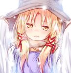  arms_up bangs baram blonde_hair blush eyebrows_visible_through_hair hat looking_at_viewer moriya_suwako parted_lips sidelocks simple_background sleeves_past_wrists solo touhou upper_body white_background yellow_eyes 
