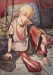  arabian_clothes barefoot blonde_hair earrings fate/grand_order fate_(series) gilgamesh gilgamesh_(caster)_(fate) jewelry looking_at_viewer male_focus necklace parted_lips red_eyes smile solo takashi_(huzakenna) 