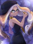  1girl artist_name bare_shoulders bibi_(splatoon) black_dress black_headwear domino_mask dress earrings glint gold_choker gold_earrings green_eyes highres holding jewelry light_brown_hair long_hair looking_at_viewer mask mian_noodle necktie solo splatoon_(series) splatoon_2 strapless strapless_dress upper_body yellow_necktie 