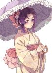  1girl alternate_costume black_hair blush bow closed_mouth commentary_request gradient_hair hair_bow hair_ornament highres holding holding_umbrella japanese_clothes kimetsu_no_yaiba kimono kochou_shinobu kuze_0131 lips looking_at_viewer multicolored_hair obi parasol parted_bangs pink_lips purple_hair red_bow sash short_hair simple_background smile solo two-tone_hair umbrella white_background 