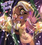  1girl alcohol balloon blonde_hair breasts champagne champagne_flute colored_eyelashes commentary confetti cup dark-skinned_female dark_skin drinking_glass earrings english_commentary fangs frye_(splatoon) happy_new_year highres inkling jewelry norishiitsu open_mouth pointy_ears smile splatoon_(series) splatoon_3 tentacle_hair yellow_eyes 
