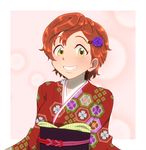  floral_print flower green_eyes hair_flower hair_ornament hairclip idolmaster idolmaster_cinderella_girls japanese_clothes kimono looking_at_viewer parted_lips pink_background red_hair short_hair smile solo upper_body yorutsuta yoshioka_saki 