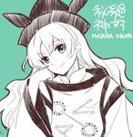  bangs character_name closed_mouth eyebrows_visible_through_hair green_background hand_on_own_cheek hand_up hat long_hair long_sleeves looking_at_viewer makuwauri matara_okina simple_background smile solo tabard touhou upper_body wide_sleeves 