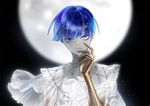  androgynous bloodcat_(babacatcat) blue_eyes blue_hair golden_arms hand_on_own_chin heterochromia houseki_no_kuni looking_at_viewer moon phosphophyllite phosphophyllite_(ll) short_hair solo spoilers upper_body 