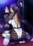  1girl ass back butt_crack curvy female grey_eyes hair_over_one_eye hat ikkitousen indoors inside kan&#039;u_unchou kneeling large_ass long_hair looking_at_viewer looking_back purple_hair sideboob smile solo tagme very_long_hair wide_hips 