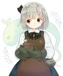  apron bangs black_ribbon blunt_bangs brown_apron collared_shirt eyebrows_visible_through_hair flower_pot green_mittens hair_ribbon hitodama holding iris_anemone konpaku_youmu konpaku_youmu_(ghost) long_sleeves looking_at_viewer mittens puffy_long_sleeves puffy_sleeves red_eyes ribbon shiny shiny_hair shirt shoes silhouette simple_background smile solo tareme touhou translation_request white_background wing_collar 