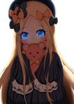  abigail_williams_(fate/grand_order) bangs black_bow black_dress black_hat blonde_hair blue_eyes blush bow commentary_request covered_mouth dress eyebrows_visible_through_hair fate/grand_order fate_(series) forehead glowing glowing_eyes hair_bow hat highres holding holding_stuffed_animal long_hair long_sleeves looking_at_viewer orange_bow parted_bangs peru_(perushee) polka_dot polka_dot_bow simple_background sleeves_past_fingers sleeves_past_wrists solo stuffed_animal stuffed_toy teddy_bear very_long_hair white_background 