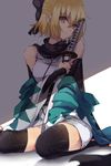  blonde_hair bow breasts fate/grand_order fate_(series) hair_bow highres holding holding_sword holding_weapon japanese_clothes kimono kusaka_kou looking_at_viewer medium_breasts okita_souji_(fate) okita_souji_(fate)_(all) scarf short_hair sitting solo sword weapon yellow_eyes 