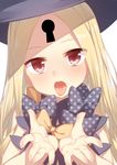  abigail_williams_(fate/grand_order) bangs black_hat blonde_hair blush bow commentary_request eyebrows_visible_through_hair eyes_visible_through_hair fate/grand_order fate_(series) fingernails hands_up hat head_tilt keyhole long_hair looking_at_viewer open_mouth orange_bow parted_bangs polka_dot polka_dot_bow racer_(magnet) red_eyes simple_background solo tongue tongue_out upper_body white_background 