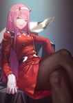  bottle7 breasts crossed_legs darling_in_the_franxx gloves green_eyes highres horns long_hair medium_breasts military military_uniform pantyhose pink_hair simple_background solo thighs uniform very_long_hair white_gloves zero_two_(darling_in_the_franxx) 