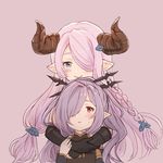  blue_eyes blush_stickers braid chabo213 colorized commentary_request draph granblue_fantasy hair_ornament hair_over_one_eye harvin horns hug hug_from_behind long_hair multiple_girls narmaya_(granblue_fantasy) nio_(granblue_fantasy) pink_background pink_hair pointy_ears ponytail purple_hair red_eyes smile sweatdrop 
