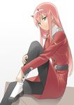  aemu_(august_life) aqua_eyes bangs darling_in_the_franxx hairband horns long_hair looking_at_viewer pantyhose pink_hair shoes sitting smile solo uniform white_hairband zero_two_(darling_in_the_franxx) 