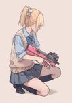  blonde_hair bow bullpup gun hair_bow holding holding_gun holding_weapon kneehighs loafers one_knee original p90 ponytail school_uniform shoes simple_background skirt solo submachine_gun sweater_vest trigger_discipline weapon xiao_qiang_(overseas) 
