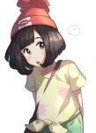  ? arms_behind_back bag beanie black_hair handbag hat mizuki_(pokemon) open_mouth pokemon pokemon_(game) pokemon_sm red_hat shirt short_hair short_sleeves simple_background solo spoken_question_mark tied_shirt unapoppo white_background 