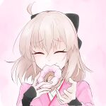  1girl ahoge arm_guards blonde_hair bow closed_eyes doughnut eating fate/grand_order fate_(series) food hair_bow happy highres japanese_clothes kimono koha-ace okita_souji_(fate) okita_souji_(koha-ace) pink_kimono short_hair smile solo 