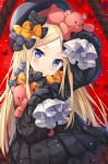  :&lt; abigail_williams_(fate/grand_order) arm_up bangs black_bow black_dress black_hat blonde_hair blue_eyes blush bow bug butterfly closed_mouth commentary dress eyebrows_visible_through_hair fate/grand_order fate_(series) forehead hat head_tilt hitsukuya insect long_hair long_sleeves looking_at_viewer noose object_hug on_head orange_bow parted_bangs red_background rope sleeves_past_fingers sleeves_past_wrists solo stuffed_animal stuffed_toy teddy_bear very_long_hair 