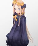  abigail_williams_(fate/grand_order) absurdres bangs black_bow black_dress blonde_hair blue_eyes bow bug butterfly closed_mouth commentary_request dress fate/grand_order fate_(series) forehead grey_background hair_bow highres insect long_hair long_sleeves looking_at_viewer no_hat no_headwear orange_bow parted_bangs polka_dot polka_dot_bow shikiama simple_background sleeves_past_fingers sleeves_past_wrists solo very_long_hair 