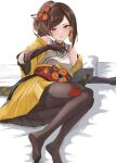  1girl absurdres asymmetrical_sidelocks bed_sheet black_gloves black_pantyhose breasts brown_hair chiori_(genshin_impact) choker drill_hair drill_ponytail genshin_impact gloves grey_kimono hair_ornament hair_stick hashtag-only_commentary highres indoors japanese_clothes kimono looking_at_viewer lying medium_breasts multicolored_hair on_bed on_side orange_eyes pantyhose parted_lips pillow red_sash ribbon_choker sash short_kimono skirt solo two-tone_legwear vision_(genshin_impact) yellow_kimono yellow_skirt yonemasakouta 