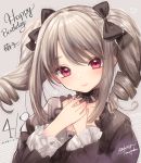  bad_id bad_pixiv_id black_bow black_dress blush bow character_name commentary dated dress drill_hair eyebrows_visible_through_hair frilled_sleeves frills gothic_lolita grey_hair hair_bow hands_on_own_chest happy_birthday idolmaster idolmaster_cinderella_girls kanzaki_ranko lolita_fashion long_hair looking_at_viewer neck_garter own_hands_together red_eyes sidelocks signature simple_background smile solo tsukigami_runa twin_drills twintails upper_body 