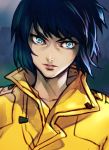  absurdres blue_background blue_eyes blue_hair commentary ghost_in_the_shell hankuri highres jacket kusanagi_motoko looking_at_viewer parted_lips pink_lips short_hair solo upper_body wide-eyed yellow_jacket 