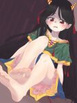  1girl absurdres barefoot black_hair bloomers blush commentary_request cone_horns feet frown highres horns long_hair nippaku_zanmu red_eyes solo sweatdrop toes touhou very_long_hair wohihohira_(harisuwa) 