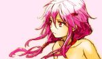  commentary from_side guilty_crown hair_between_eyes hair_ornament hairclip hankuri low_twintails nude pink_background pink_hair red_eyes simple_background solo twintails yuzuriha_inori 