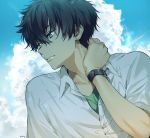 artist_name bangs black_hair cloud cloudy_sky collarbone day from_side green_eyes hyouka looking_away male_focus mery_(apfl0515) oreki_houtarou outdoors profile shirt signature sky solo upper_body watch white_shirt wristwatch 
