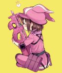  animal_ears animal_hat ascot brown_hair bullpup bunny_ears from_behind gloves gun hat kiss llenn_(sao) niina_ryou object_kiss p-chan_(p-90) p90 pink_gloves pink_hat short_hair simple_background solo submachine_gun sword_art_online sword_art_online_alternative:_gun_gale_online weapon yellow_background 