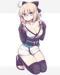  ahoge arm_guards bare_shoulders black_bow black_legwear blonde_hair bow breasts chan_co collarbone eyebrows_visible_through_hair fate/grand_order fate_(series) hair_between_eyes hair_bow half_updo japanese_clothes kimono kneeling large_breasts looking_at_viewer obi off_shoulder okita_souji_(fate) okita_souji_(fate)_(all) sandals sash short_hair short_kimono simple_background sleeveless sleeveless_kimono solo thighhighs toeless_legwear white_background white_kimono zettai_ryouiki 