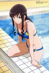  absurdres amagami bikini black_hair blue_bikini blue_eyes blurry depth_of_field drain_(object) highres looking_at_viewer lowleg lowleg_bikini megami morishima_haruka nail_polish official_art pink_nails pool poolside reflection shimizu_yuusuke smile solo swimsuit wet wet_hair 